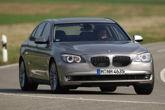 10.BMW 760i						24,8
