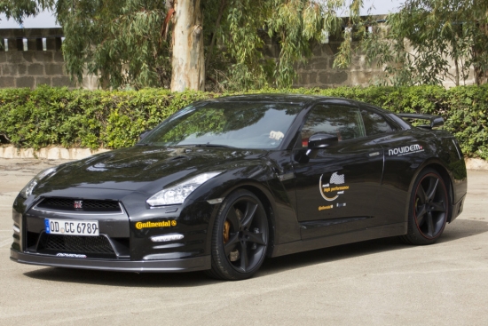 Novidem Nissan GT-R 750 ZS sasniedza 331 km/h