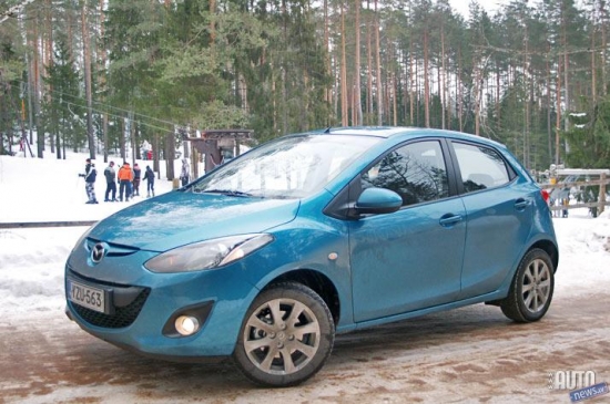 "Mazda 2" 