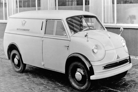 Vēl viens mazauto no Bundespost pirmsākumiem – loyd LT 600. 19 ZS divcilindrinieks strādāja pēc četrtaktu principa. Tādēļ, ka automobilim nebija bīdāmu durvju labajā pusē un kravas telpa nebija nekāda plašā, pasta uzticību tas neiemantoja.