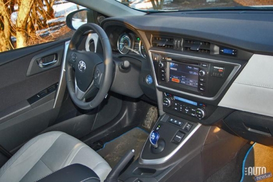 „Toyota Auris” 