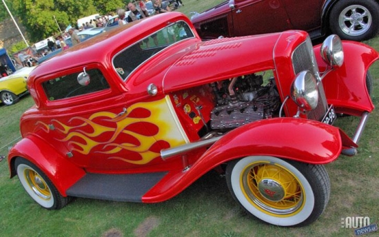 FORD 3 WINDOW COUPE 1932