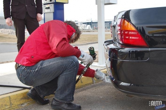 Laikraksts „AutoInfo” pirmais iemēģināja jauno gāzes uzpildes staciju. 