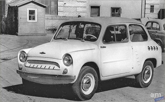 Lai piedalītos konkursā par ļoti mazās klases automobiļa izstrādi, pēc galvenā konstruktora Aleksandra Andronova rīkojuma 1957. gadā tapa pieci eksemplāri “blusai” ar nosaukumu Moskvič 444 un aizmugurē novietotu Ural motocikla motoru. Šajā laikā visu riteņu neatkarīgo piekari varēja uzskatīt par īstu eksotiku! Pēc Kremļa pieprasījuma galīgā varianta dizainu vienkārši nokopēja no Fiat 600. Maskaviešu variantu arī atzina par labāko un sāka ražot Ukrainā kā ZAZ 965, tikai ar citu dzinēju.
