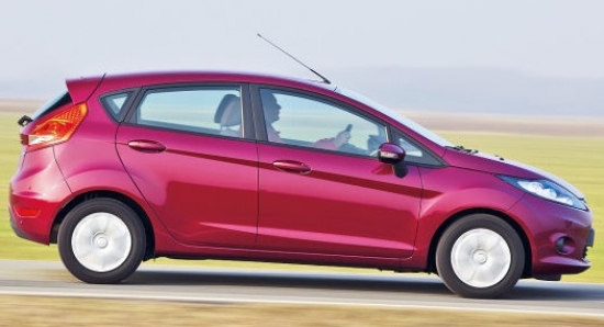 Ford Fiesta 1.6 TDCi Econetic (95 ZS) • Testa patēriņš: 4,3 l/100 km (3,7 l pēc ražotāja datiem, no 2012.gada marta ražotajam modelim - 3,3 l). Cena: no 17.100 eiro.