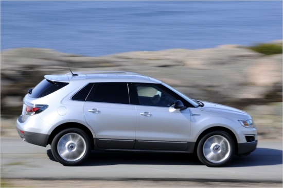 Tāds pats liktenis arī kompaktajam SUV 9-4X