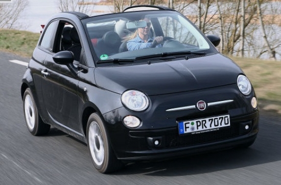 Fiat 500C 1.3 Multijet 16V DPF Lounge (95 ZS) • Testa patēriņš: 4,6 l/100 km (3,9 l pēc ražotāja datiem). Cena: no 19.200 eiro.