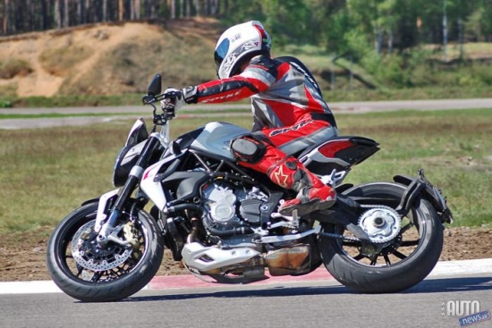 „MV Agusta Brutale 800 Dragster”