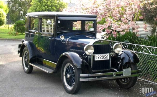 1928. Hudson Super Six Coach
