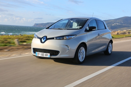 Renault Zoe, akumulators - 22 kWh, ražotāja uzrādītā distance: 100 - 150 km, ziemas tests - 58,9 km.