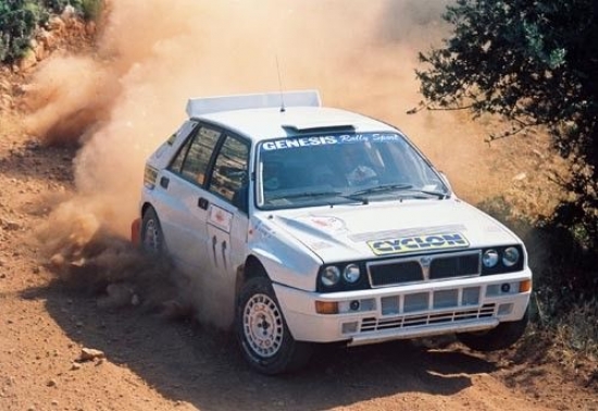 Lancia Delta Integrale. Čempionu auto. 1995.gadā Aris Vovos un Kostas Stefanis ar to vinnēja Akropoles ralliju. Cena – 60 000 – 70 000 eiro.
