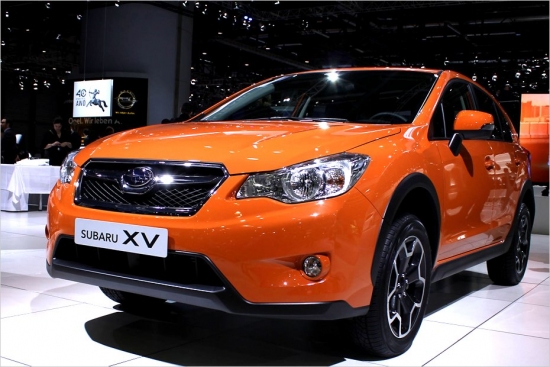 Subaru XV. 4,45 m garajam un tikai 1,57 m augstajam krosoveram ir visai atzīstams 220 mm klīrenss. Spēka agregātu izvēlē trīs boksermotori: divi benzīna (1,6 litru 114 ZS, 2 litru 150 ZS) un viens dīzeļa agregāts (2 litru 147 ZS). Eiropas tirgū bāzes versijā tas maksās nepilnus 25 tūkstošus eiro.