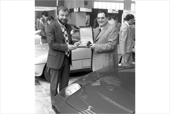 Anatols Lapiņš saņem Style Auto Turin balvu 1978.gads