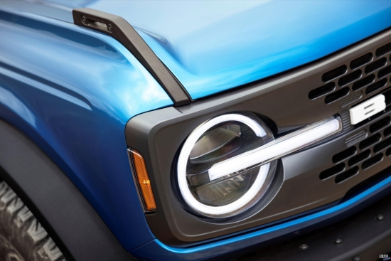 Ford Bronco 