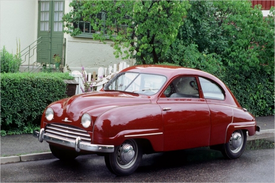 1949.gadā tika uzsākta ar divtaktu motoru apgādātā modeļa 92 sērijveida ražošana