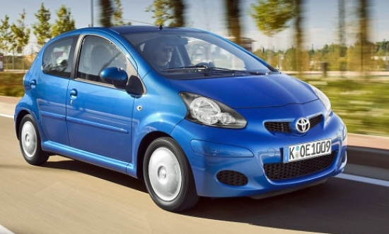 Toyota Aygo 1.0 (68 ZS) • Testa patēriņš: 5,4 l/100 km (4,4 pēc ražotāja datiem). Cena: no 8990 eiro.