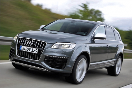Audi Q7 V12 TDI
V12-Biturbo-dīzeļdzinējs
5.934 ccm
500 ZS
Sešpakāpju automātiskā kārba
Pilnpiedziņa
Vidējais degvielas patēriņš: 11,3 litri/100 km
Paātrinājums 0-100 km/h: 5,5 sekundes
Maksimālais ātrums: 250 km/h
135.100 eiro
