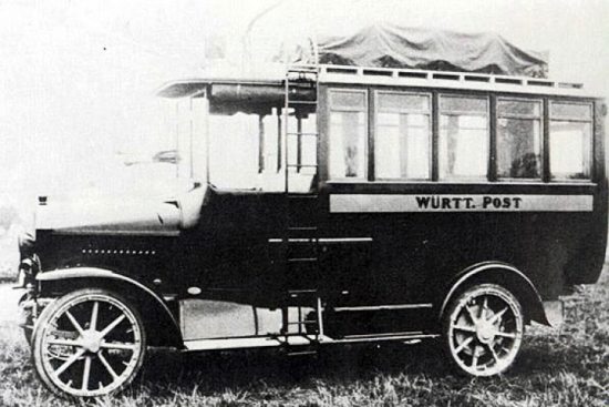 1919.gada Virtembergas pasta auto darbināja 40 ZS motors. Virsbūve tapa Kässbohrer firmā, bet bremzēm tika izmantota īpatnēja trumuļu bremžu konstrukcija ar ūdens dzesēšanas sistēmu.