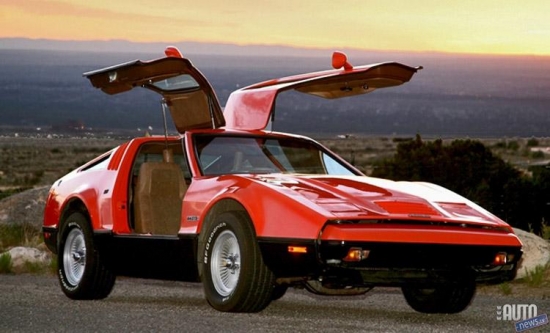 „Bricklin” – amerikāņu firma, kas divus gadus mēģināja ražot drošu sporta tipa automobili SV-1 (SV nozīmē safety vehicle – drošs auto), taču pašam Malkolmam Briklinam nebija nedz naudas, kas vajadzīga konstrukcijas uzlabošanai, nedz rūpnīcas, kur mašīnu ražot. 