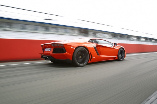1. Lamborghini Aventador LP 700-4			31,1