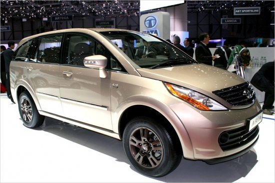 Tata Aria. Indijas Tata Motors ražotais MPV (Multi Purpose Vehicle) segmenta automobilis, kas atgādina universāla un krosovera krustojumu, aprīkots ar pilnpiedziņas sistēmu, bet zem motora pārsega tam var būt iebūvēts 140 vai 150 ZS jaudīgs turbo dīzelis ar 2,2 litru darba tilpumu. Jaudīgākais no šiem agregātiem atbilst Euro 5 normatīviem. ES valstīs Tata Aria pagaidām nopērkams vienīgi Itālijā. 
