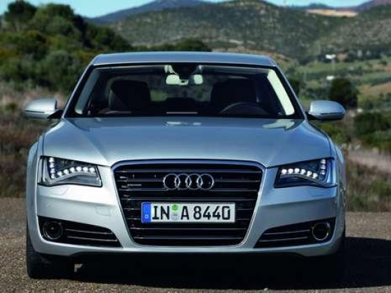 Audi A8 4.2 FSI quattro tiptronic: 193 km