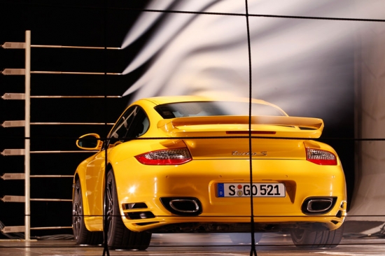 4.Porsche 911 Turbo S					27,9